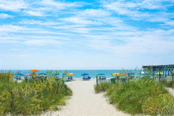 New Study: This Is the No. 1 Most Affordable Beach Town in the U.S.