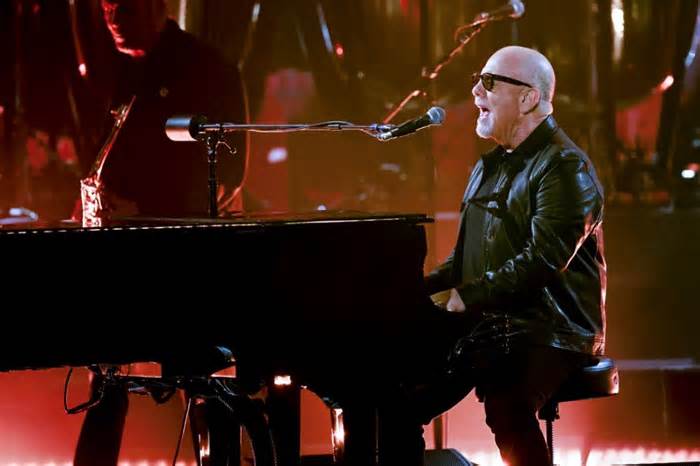 Billy Joel ‘Madison Square Garden' Special to Re-Air on CBS After Broadcast Is Cut Short Midway Through ‘Piano Man'