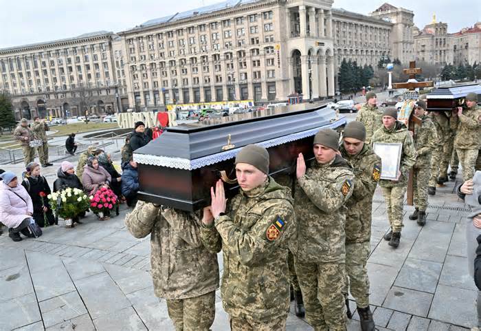 Russia-Ukraine War Death Toll Casualties November Compared