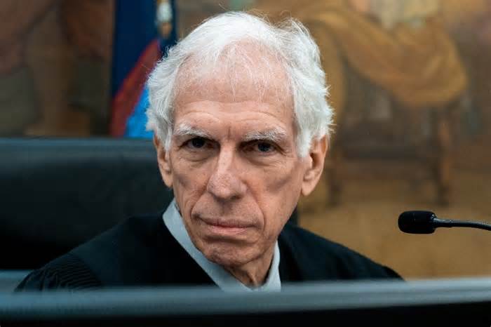 Judge Engoron Makes a ‘Brilliant’ Move in Trump’s Trial, Ex-Prosecutor Says