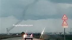 Tornado avvistato a Barletta: il video