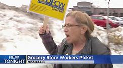 Grocery workers join together for informational picket
