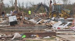 Kentucky tornadoes: Residents help each other during and after the storm