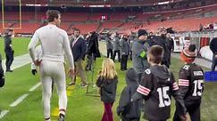 [Highlight] Joe Flacco walking around the stands with his family casually talking with Browns fans after the game. This is incredible.