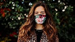CDC says Americans should wear masks in public