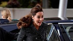 Photos - Kate Middleton  - ce moment gênant où le vent a encore soulevé sa jupe