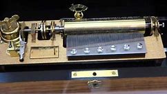Reuge 72 note, 15 song music box
