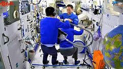Astronauts Giving Haircuts To One Another Onboard Chinese Space Station - video Dailymotion
