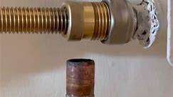 Removing compression fittings from radiators and pipes with a drill 😍👊 #amsr #plumbing #toolbag #pipes #tools #cleancopper #copper #handtools #work #diy #howto #plumber | Mmplumber
