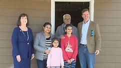Gov. Beshear tours Western KY tornado victims’ new homes