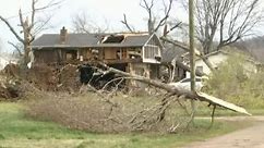 Homes destroyed as deadly tornado hits Missouri