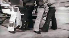 Super jeans de Caribú - Línea Vibrante - Telas Coltejer - Publicidad colombiana (1970) - Vídeo Dailymotion