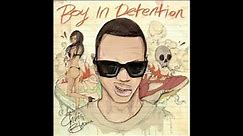 14. Chris Brown - Snapbacks Back (feat. Tyga) [Boy In Detention Mixtape].wmv