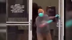 Shocking video shows 9 escaping after brazen theft at luxury store
