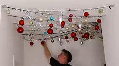 Easy and effective Christmas ceiling decor!!🎀🎄
