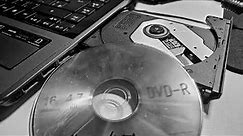 Laptop DVD drive sounds (AUDIO)