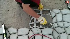 How to lay concrete pavers using a mold