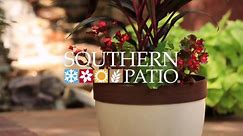 Southern Patio Hornsby Large 15 in. x 13.8 in. 31 Qt. Red High-Density Resin Outdoor Planter HDR-077084A