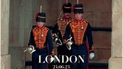 Royal Guard SHOUTS 'Stand Clear!’ During Changing of the guard - london walk #reel2024 | Experiencing London
