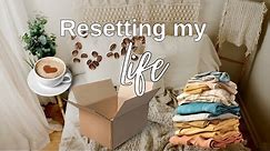 Getting My Life Together | Decluttering and Minamalizing