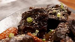 How To Make Slow-Cooker Short Ribs