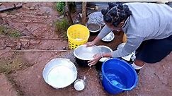 African Village way of Cleaning dishes & pots Using Ash #lifestyle #villagelife #africa 🇰🇪