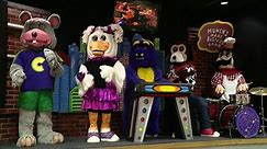 Chuck E. Cheese is lowering the final curtain on its iconic animatronic band