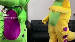 goofy dinosaurs🤣🤣🤣 #barney #barneyandfriends #costume #sgtiktok #fypシ #mascotas