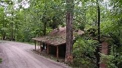 Cedar Splendor Log Cabin Rental in the Ozark Mountains