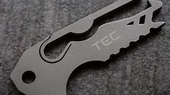 Tiny Multi-Tool Contains Split-Ring Pliers  - Core77