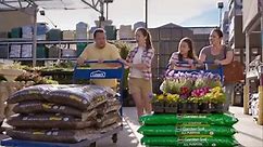 Lowe's TV Spot, 'Do Summer Right: Mulch and Garden Soil'