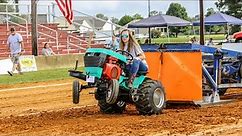GARDEN TRACTORS pulling at 2018 SOUTHERN SHOWDOWN