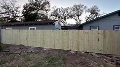 Wood privacy fence built in Tampa! Call us for a free estimate 813-761-4457 #toprailfencetampa #freedesignconsultation | Top Rail Fence Tampa