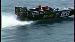 Phantom 25 Steve Baker racing boat 2x225 johnson GT in action (part 1)