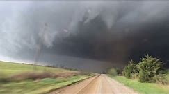 Deadly tornadoes storm through central US