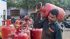 LPG Gas Price Hike | సామాన్యులకు షాక్‌ ఇచ్చిన కేంద్రం.. వంట గ్యాస్‌ ధర భారీగా పెంపు
