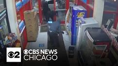 Thieves swipe ATM from Chicago gas station within seconds
