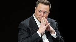 'Interesting:' Tesla CEO Elon Musk Intrigued By Microsoft's New Battery Composition With 70% Less Lithium - Microsoft (NASDAQ:MSFT), Tesla (NASDAQ:TSLA)