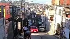 Mais de 30 tiros: Ataque a barbearia deixa um morto e dois feridos em Salvador; veja vídeo