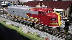 Menards Santa Fe F3 Diesel Locomotive #3945 - Review