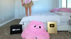 How many balloons make a Playbutton Float? | Pink Shirt Girl
