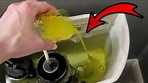 5 Amazing Toilet Cleaning Hacks with Household Items