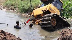 Amazing Expertly Technique Skills SHANTUI BULLDOZER Falling Into The Water Help Heavy Crean Success