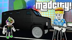 STOPPING A BANK HEIST IN MAD CITY! - Roblox Multiplayer Roleplay Gameplay