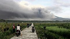 Indonesia's Semeru volcano eruption triggers mass evacuations – video