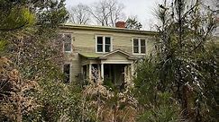 Sad Forgotten 185 year old Plantation House Hidden Away in The Woods of North Carolina