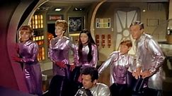 Lost in Space S03E01 - The Condemned Of Space - video Dailymotion