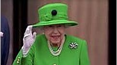 The Queen returns to Buckingham Palace balcony with senior royals