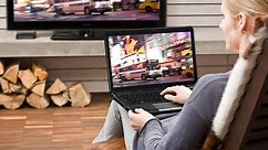 How to easily connect any laptop to a TV