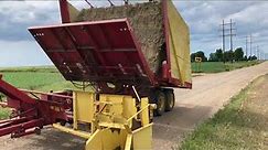 Test run of the New Holland1034 bale wagon (ditch grass)